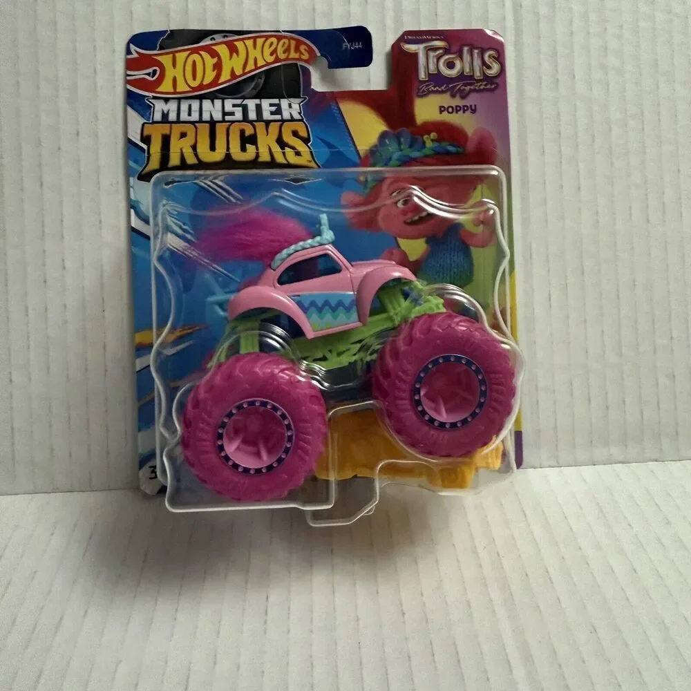 Hot Wheels - 2024 Monster Trucks Trolls Band Together‎ Poppy (BBHKM46)
